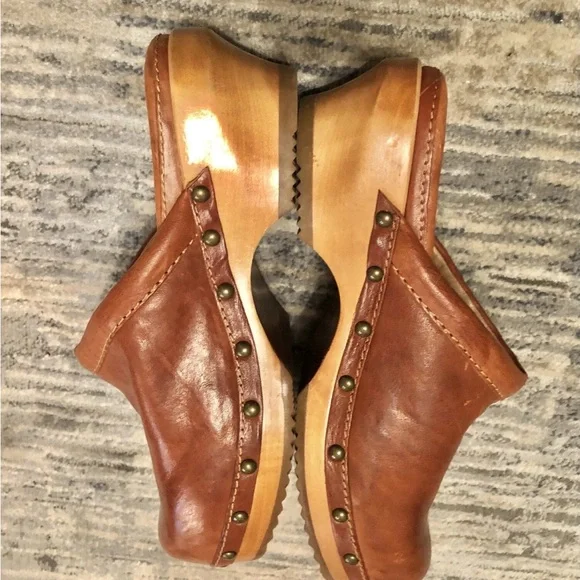 Frye Clara Campus Clogs Leather, Cognac, Sz 6.5- EUC- LIKE NEW - Picture 6 of 12